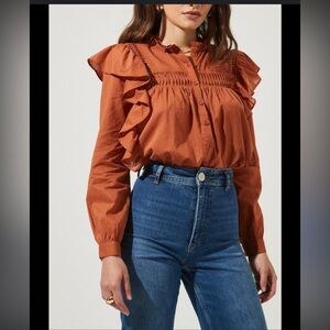 Astr the Label Fawn Ruffle Button Down Long Sleeve Top Small Ginger Orange Rust